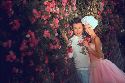 中國蜜月度假首選品牌-青島薇薇新娘婚紗攝影