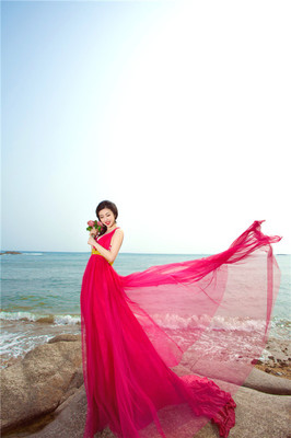 【青島婚紗攝影第一品牌薇薇新娘新客片-浪漫海灘攝影圖片】青島愛情海影視片場人像攝影_太平洋電腦網攝影部落