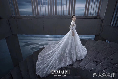 張薇薇高級婚禮婚紗定制