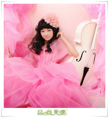 中國蜜月度假首選品牌-青島薇薇新娘婚紗攝影