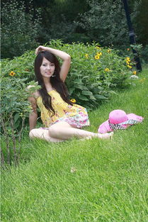 孤寂的幽靈 薇薇攝影專輯《微微》在紫竹院的人像藝術探索